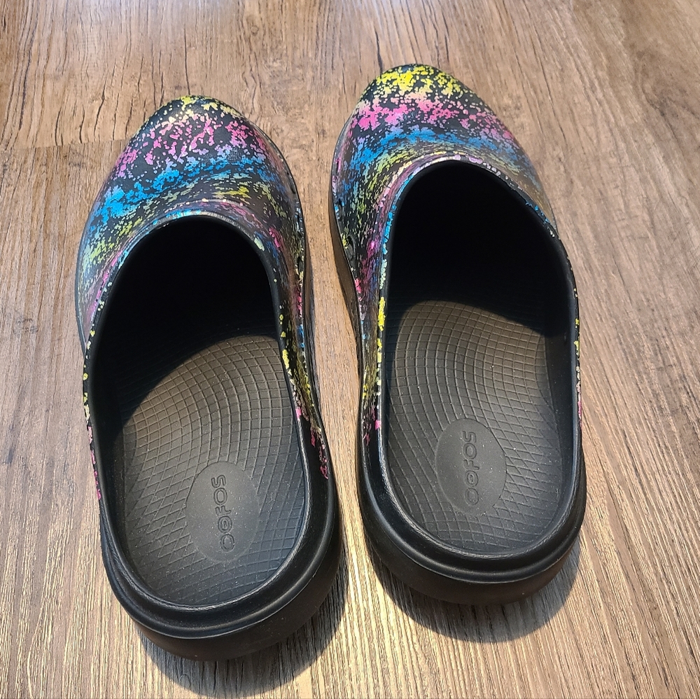 Oofos Clogs Size 11 Womens - Picture 2 of 5